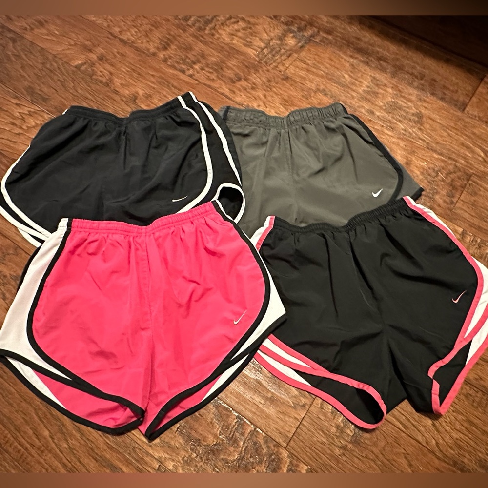 Lot of 4 Nike shorts, adult small